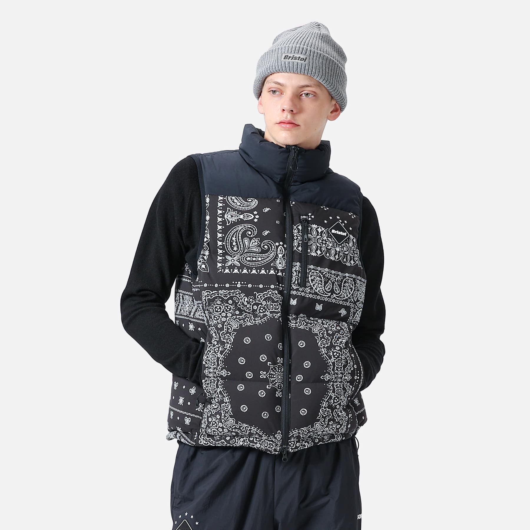 SOPH. | DOWN VEST(XL A(BLACK BANDANA)):