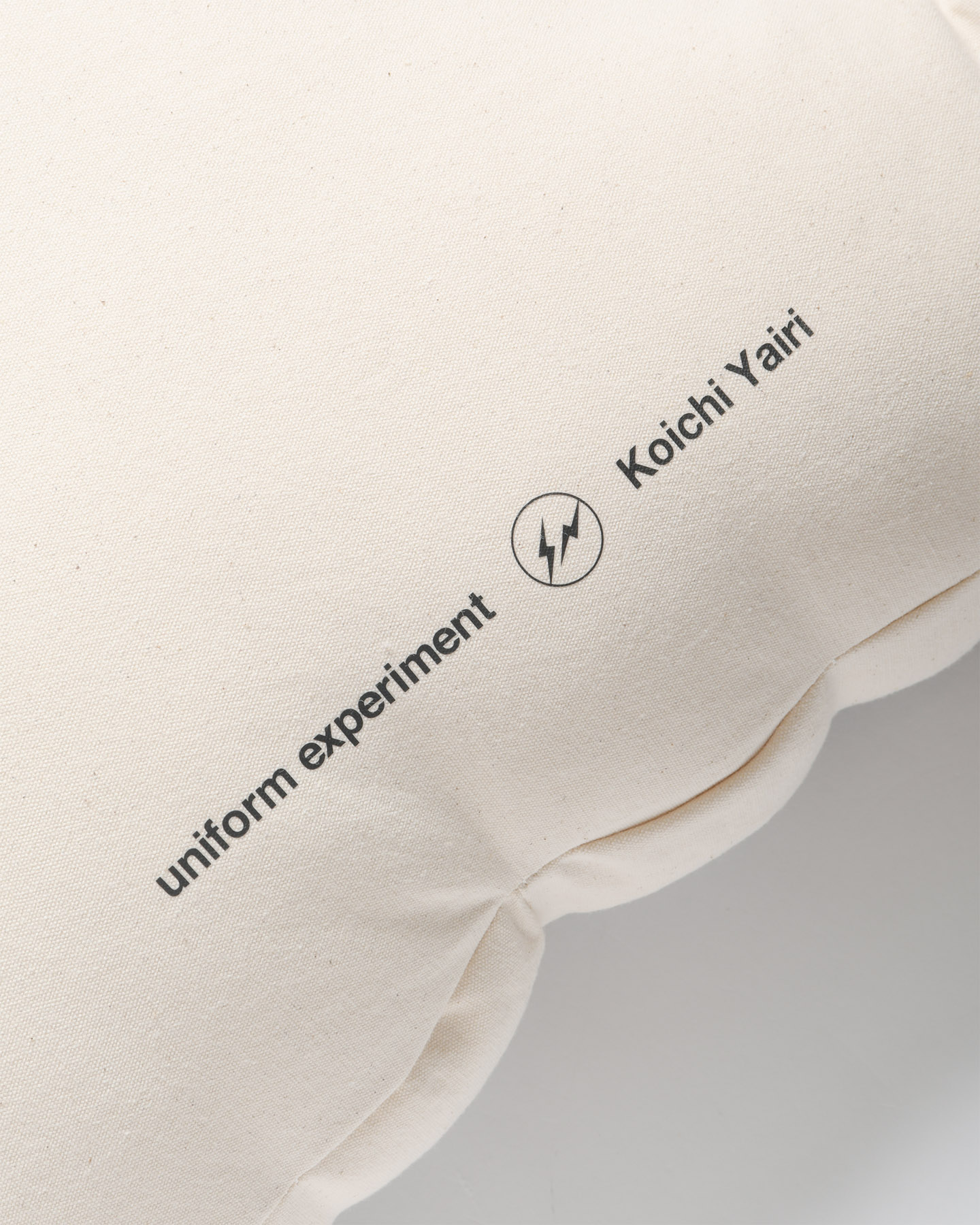 SOPH. | FRAGMENT : Koichi Yairi / CUSHION (GHOSTS)(FREE WHITE):