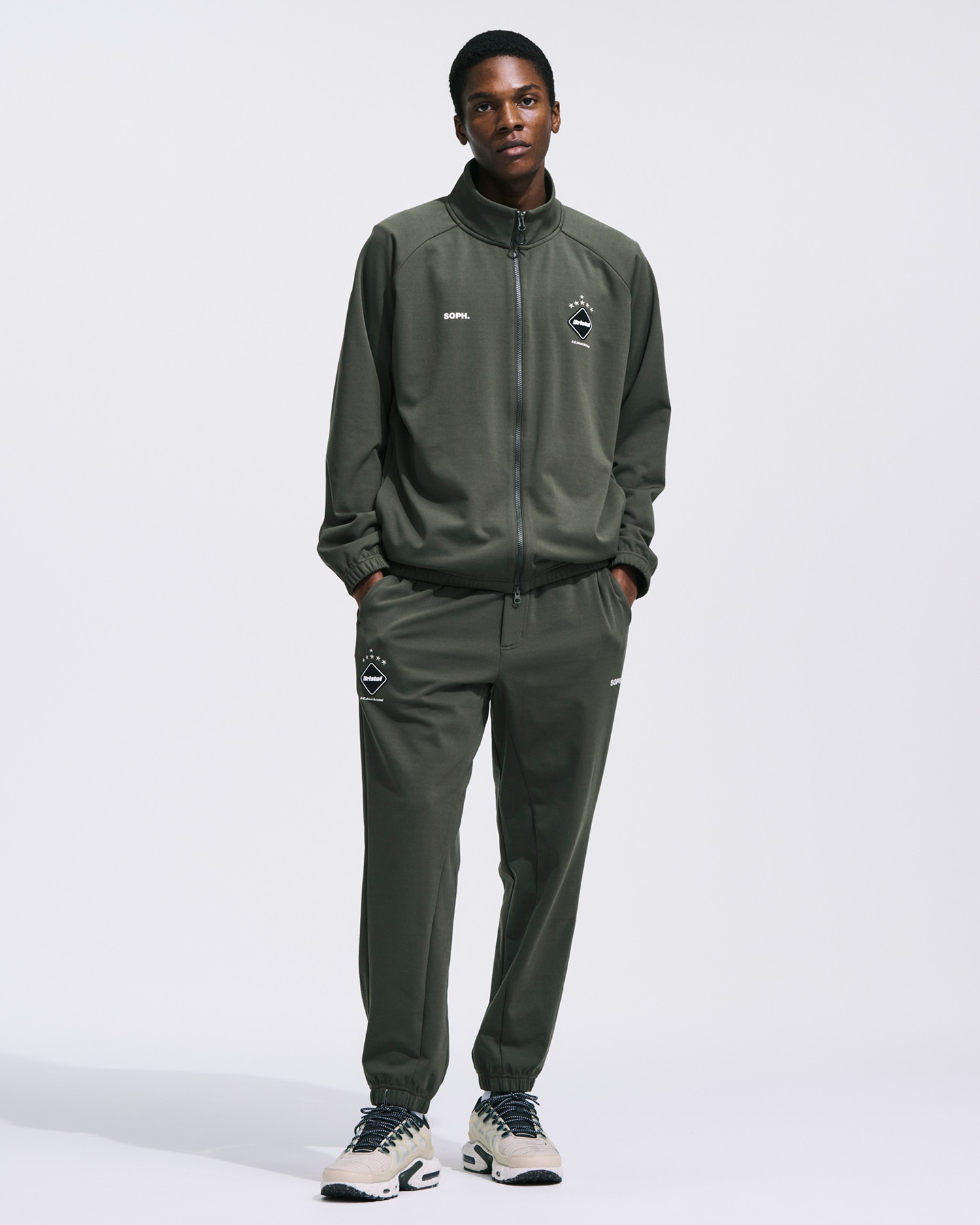 SOPH. | PDK SHIRRING HEM PANTS(L KHAKI):