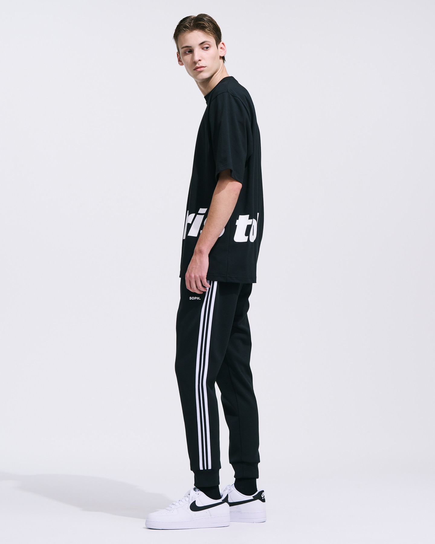 SOPH. | SIDE LOGO TEE(M OFF WHITE):