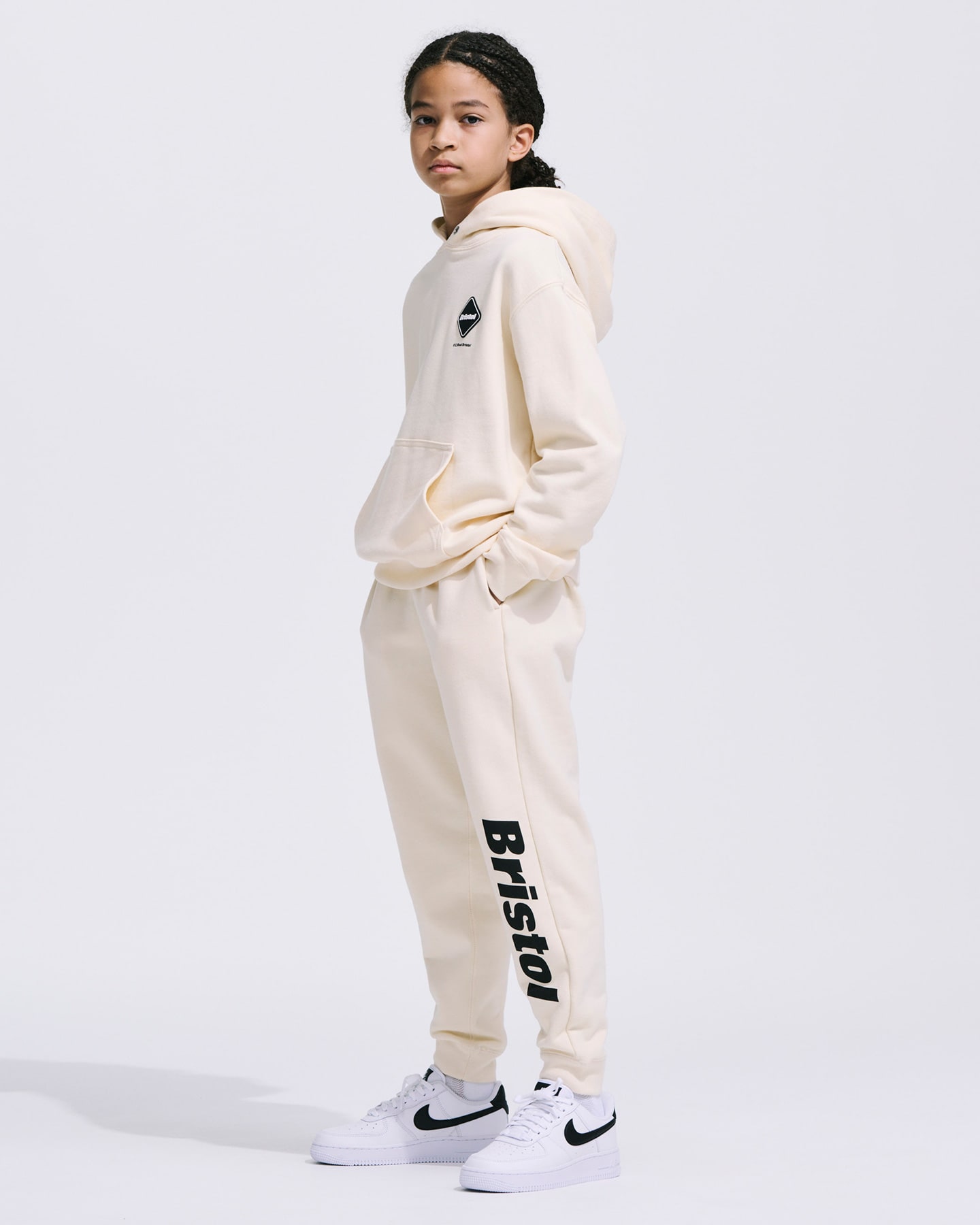 SOPH. | AUTHENTIC SWEAT PANTS(M (120 - 130) OFF WHITE):