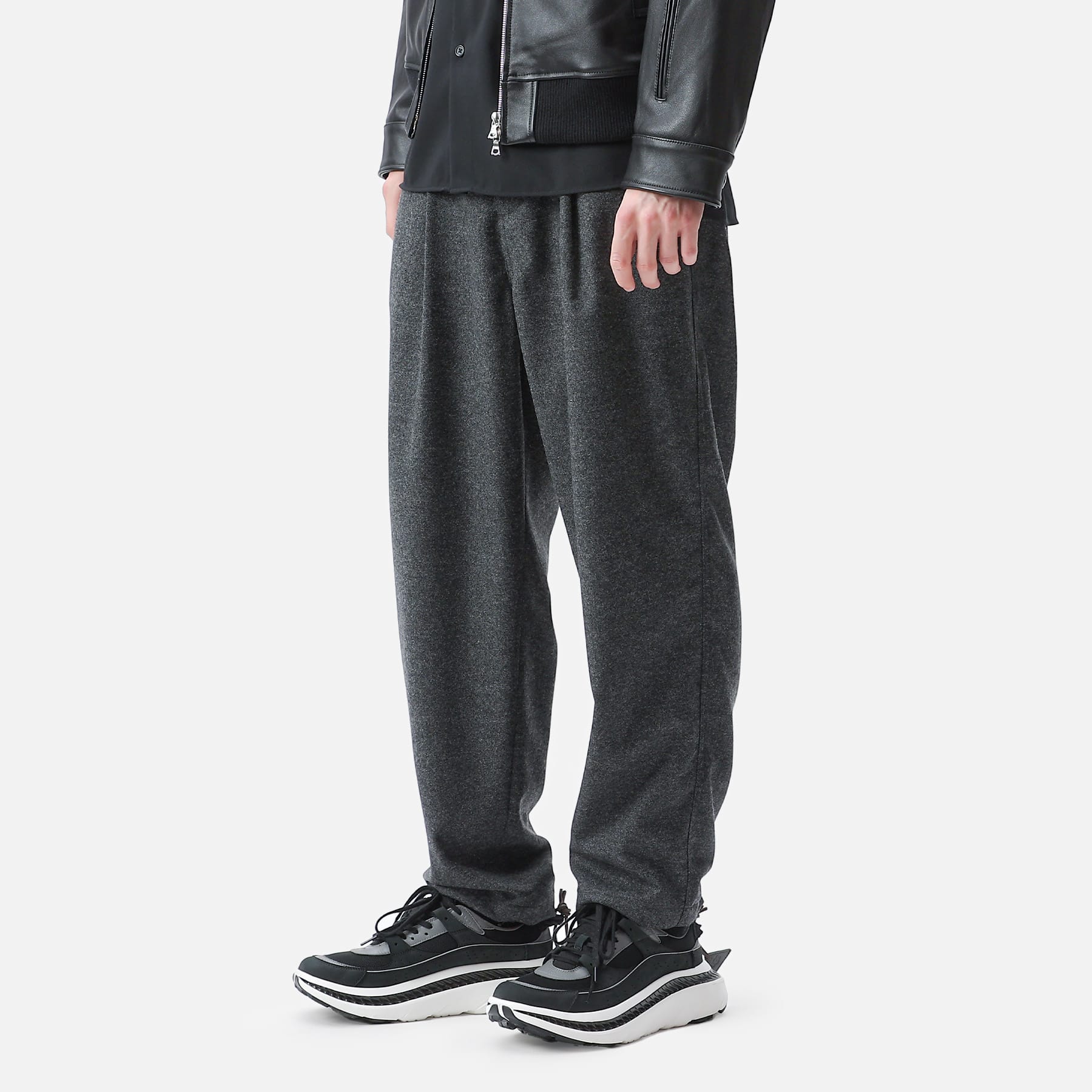 SOPH. | HOME SPUN WIDE BELTED BAGGY TUCK TAPERED PANTS(M CHARCOAL