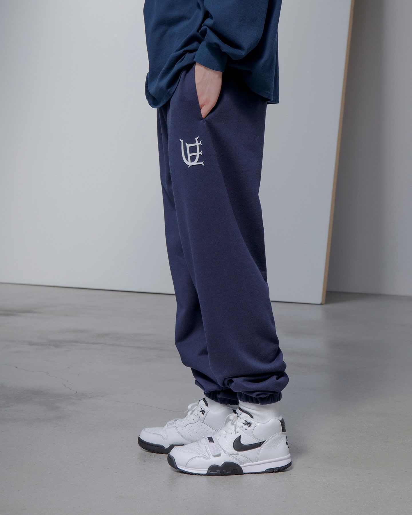 SOPH. | AUTHENTIC LOGO SWEAT PANTS(2 NAVY):