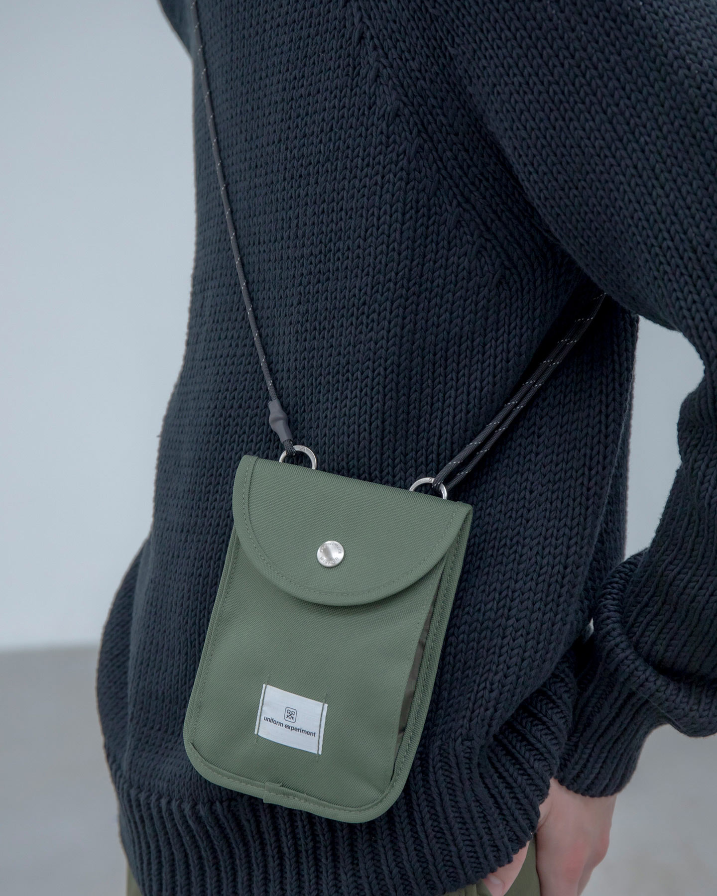 SOPH. | SHOULDER POUCH(FREE BLACK):