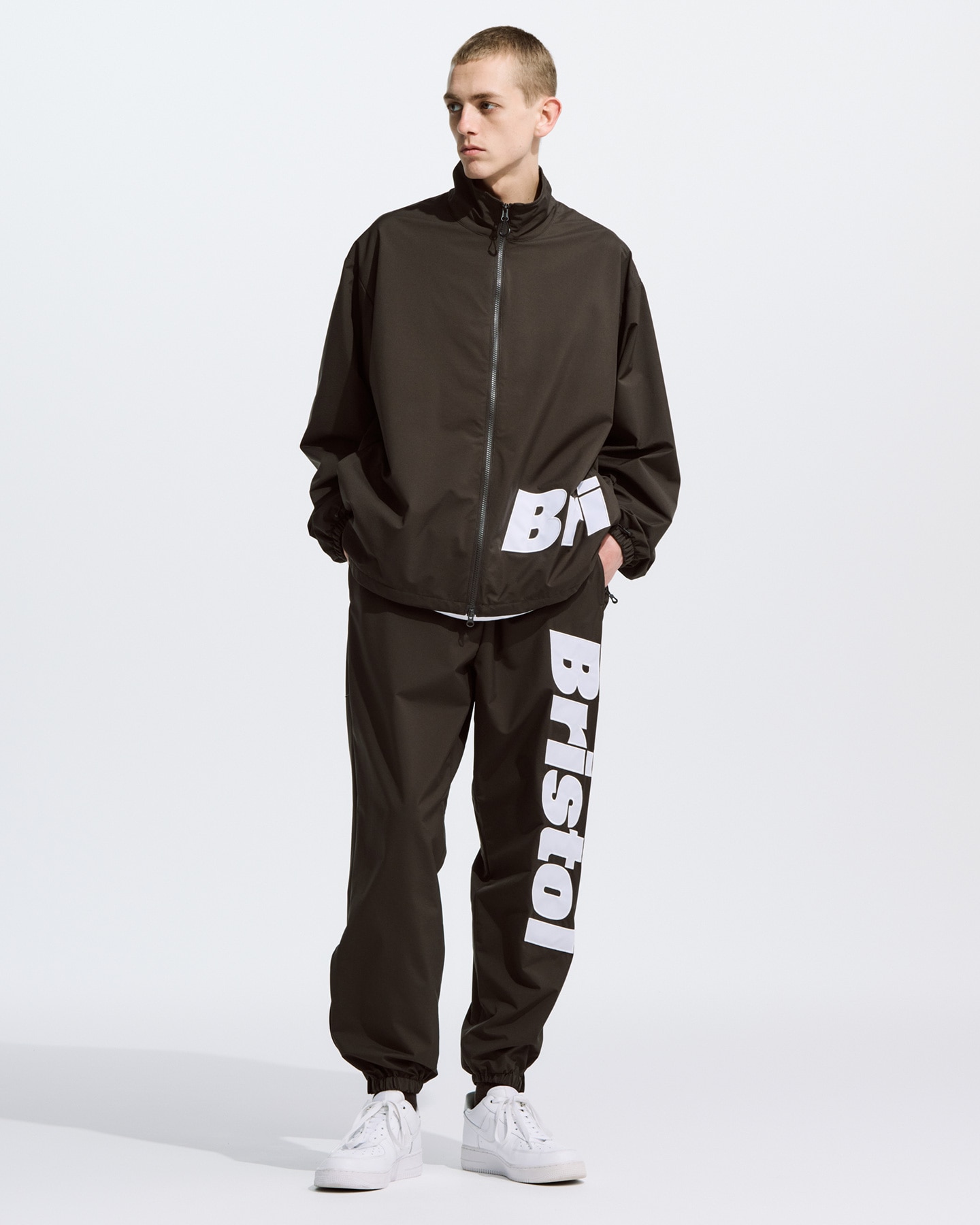 FCRB  23AW TEAM SWEAT PANTS  新品タグ付匿名発送致します