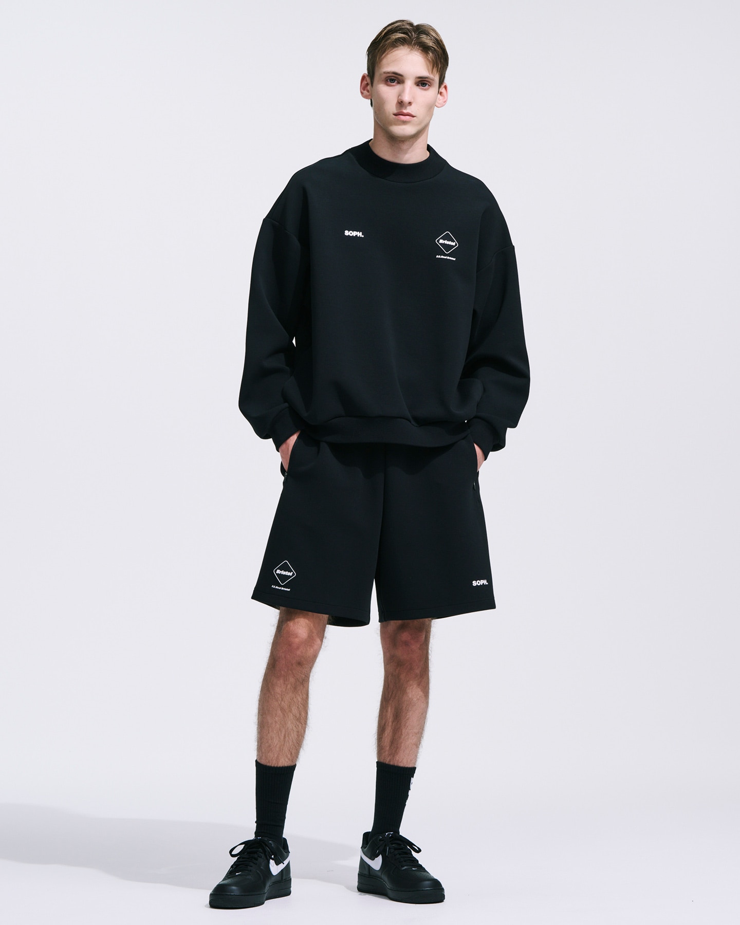 SOPH. | TECH SWEAT TEAM BAGGY SHORTS(L OFF WHITE):