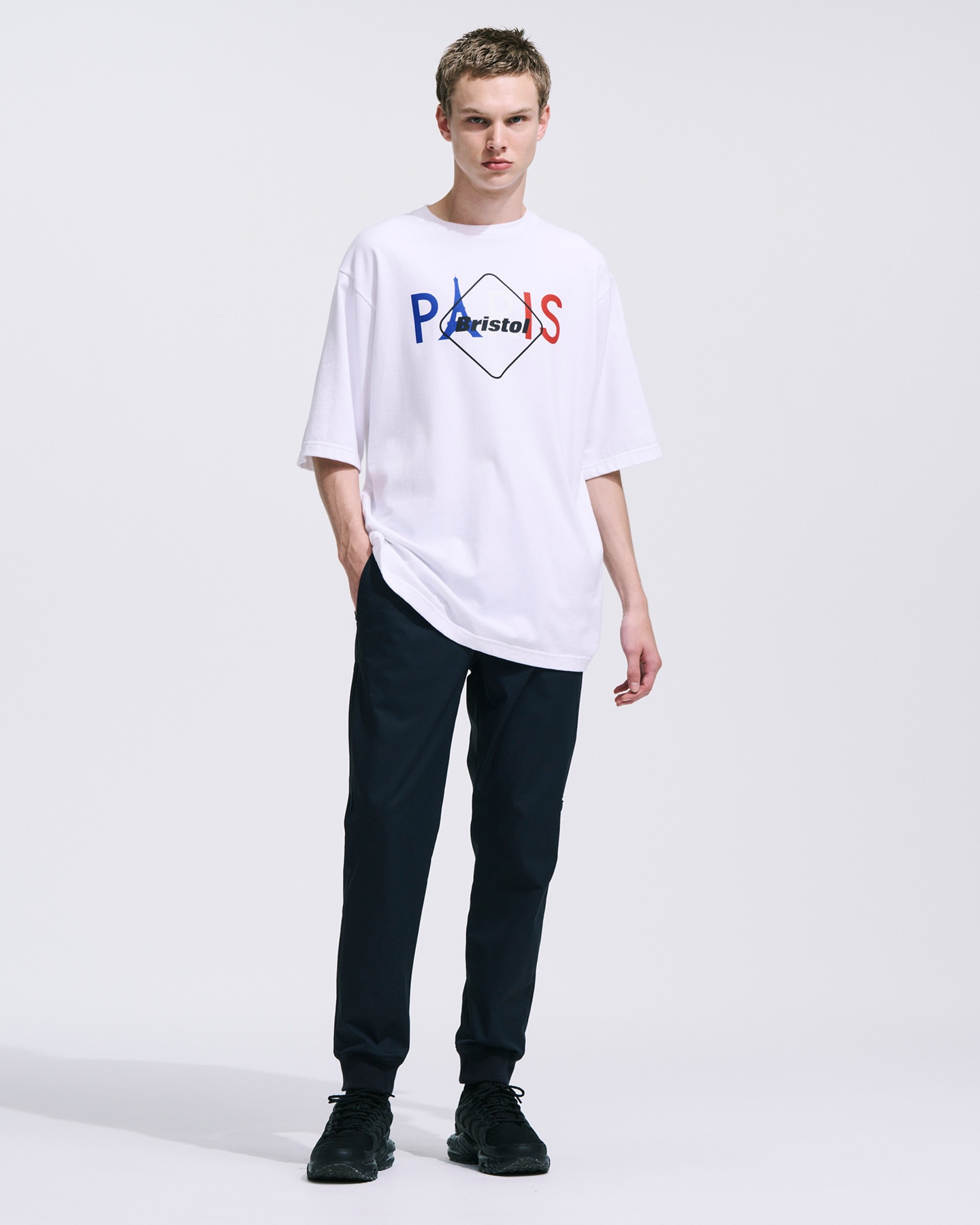 SOPH. | SOUVENIR EMBLEM TEE(S WHITE):