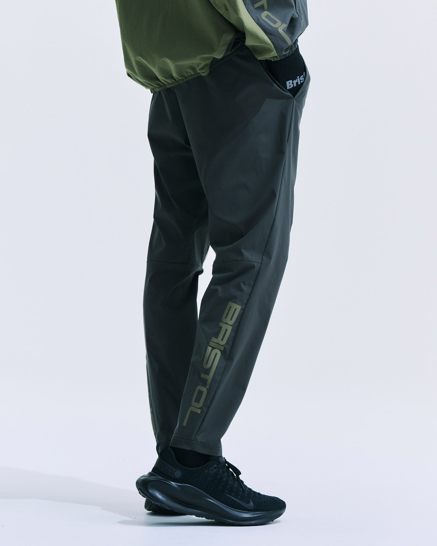 SOPH. | STRETCH LIGHT WEIGHT TAPERED EASY PANTS(XL BLACK):