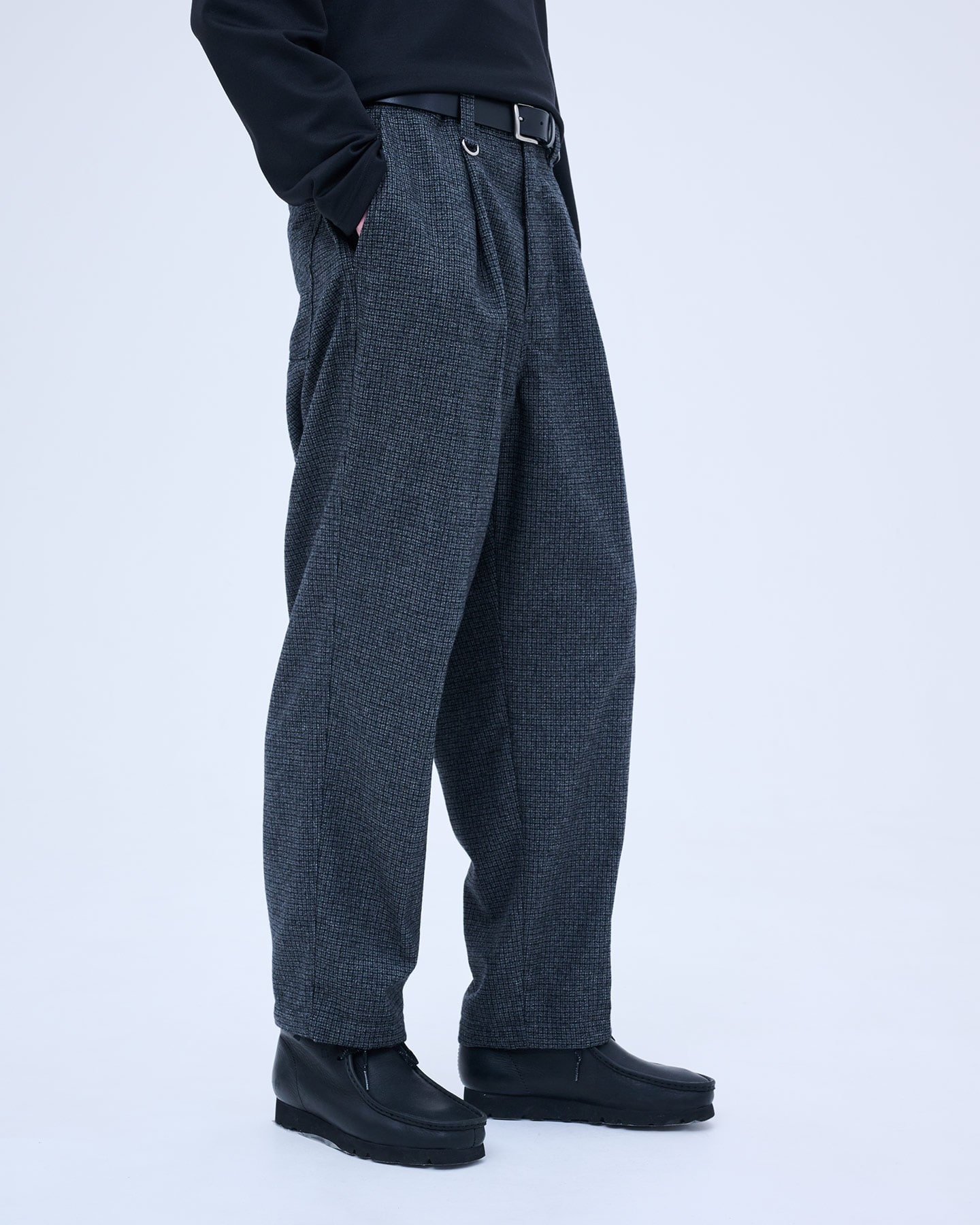 SOPH. | MELANGE TWEED GUNCLUB CHECK 1TUCK WIDE TAPERED PANTS(M BLACK):