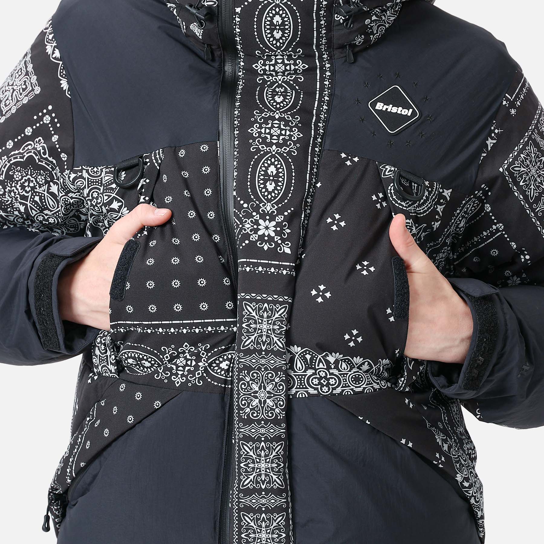 ナチュラ FCRB 22aw DOWN BENCH PARKA BANDANA BLACK | www.tegdarco.com