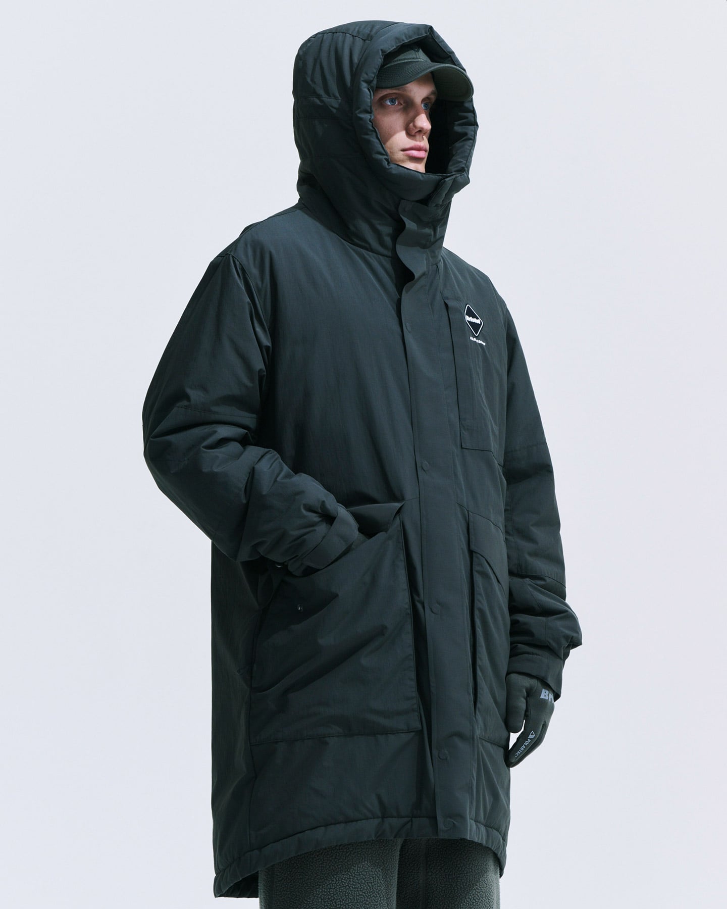 SOPH. | PADDED BENCH COAT(M BLACK):