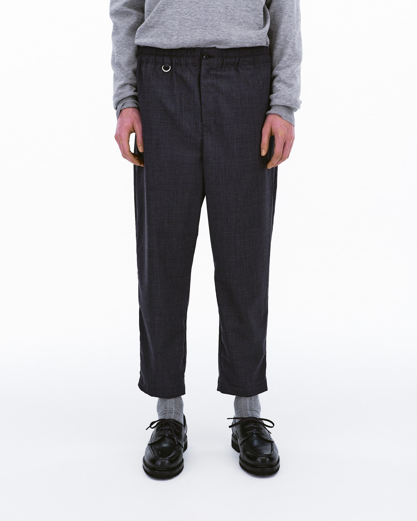 SOPH. | SUMMER STRETCH WOOL CROPPED TAPERED EASY PANTS(M CHARCOAL