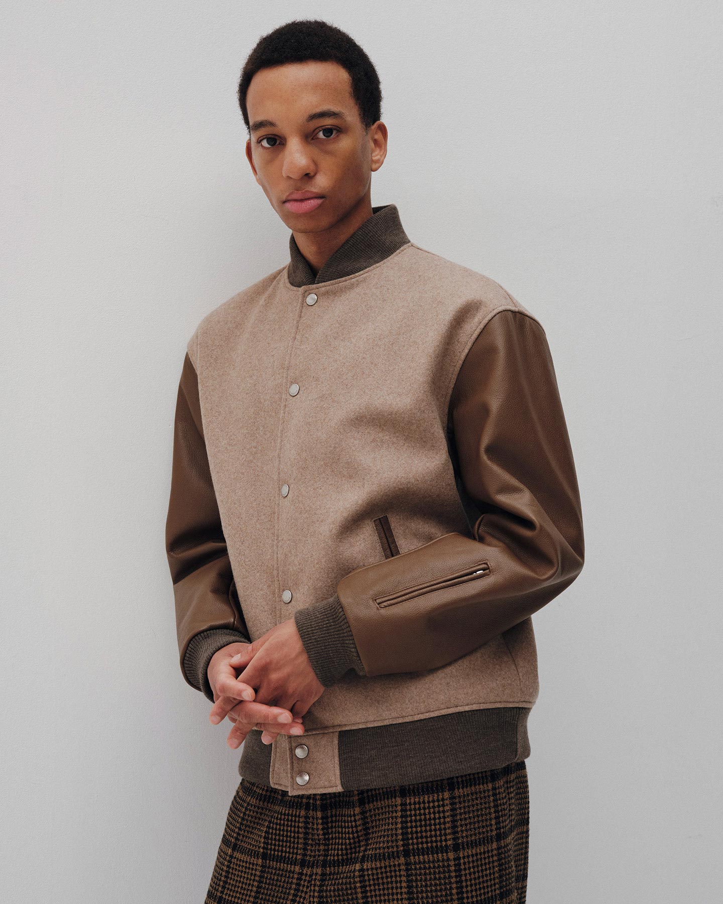 SOPH. | LEATHER SLEEVE VARSITY JACKET(M BEIGE):