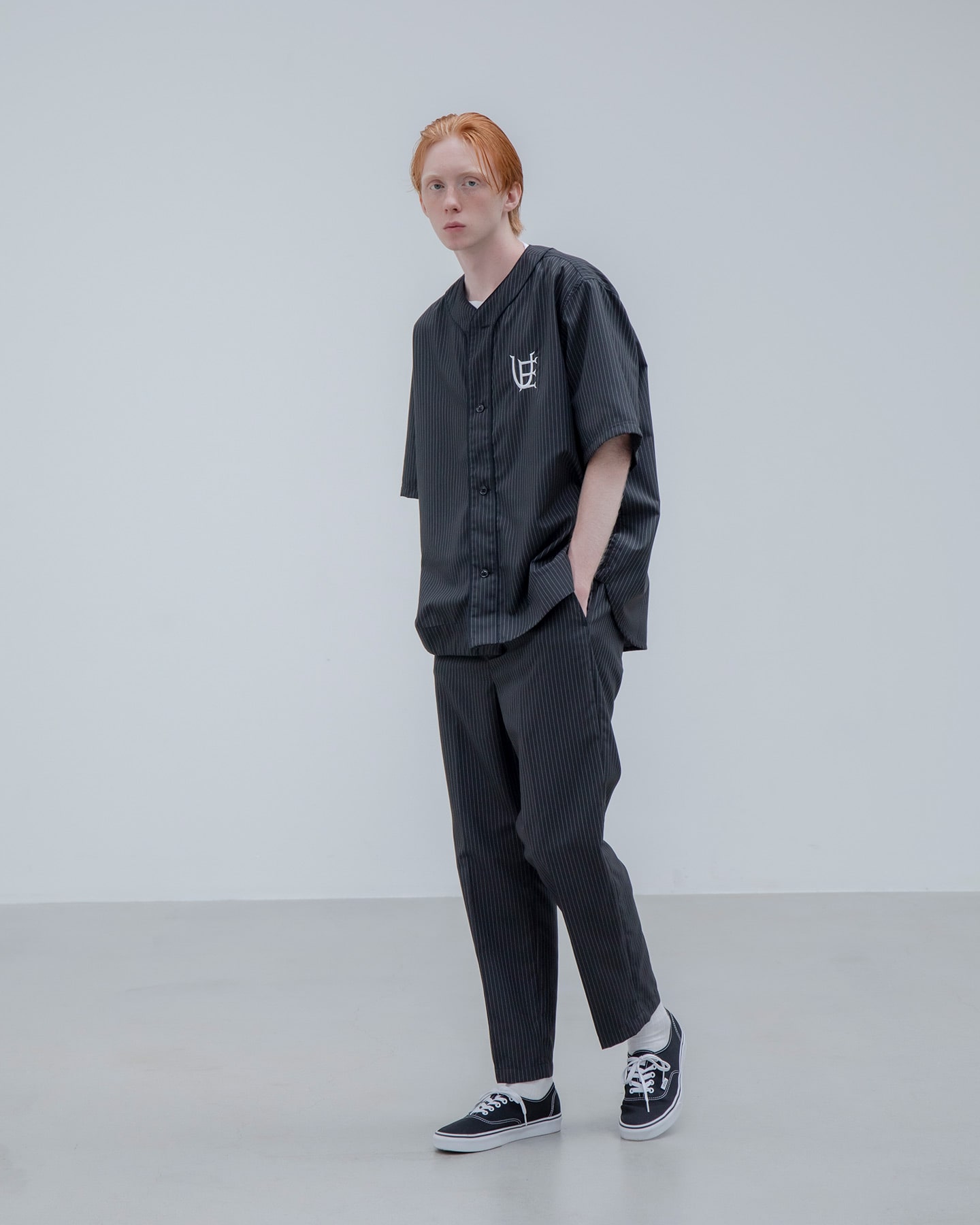 SOPH. | PIN STRIPE SIDE POCKET TAPERED PANTS(2 BLACK):