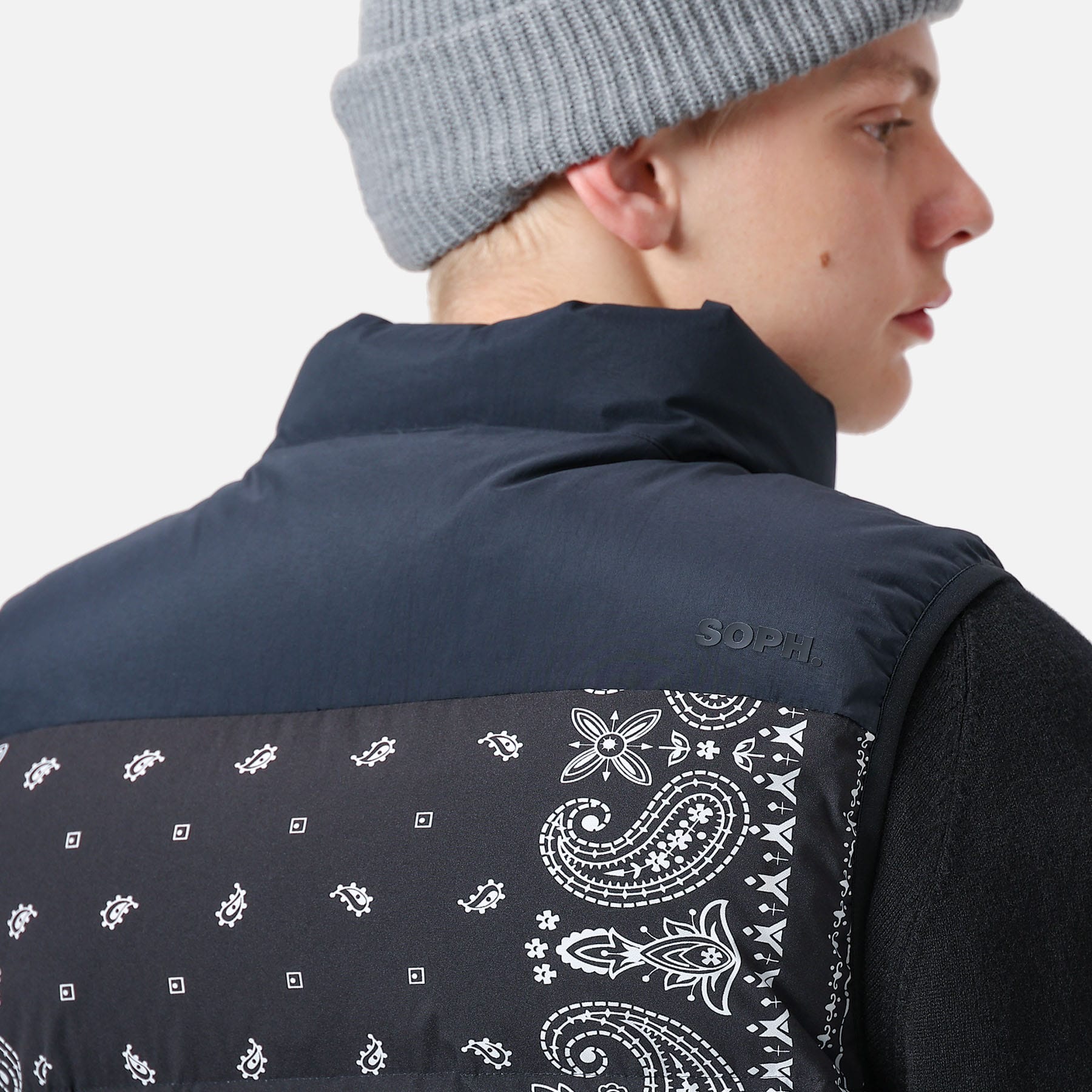 SOPH. | DOWN VEST(S A(BLACK BANDANA)):