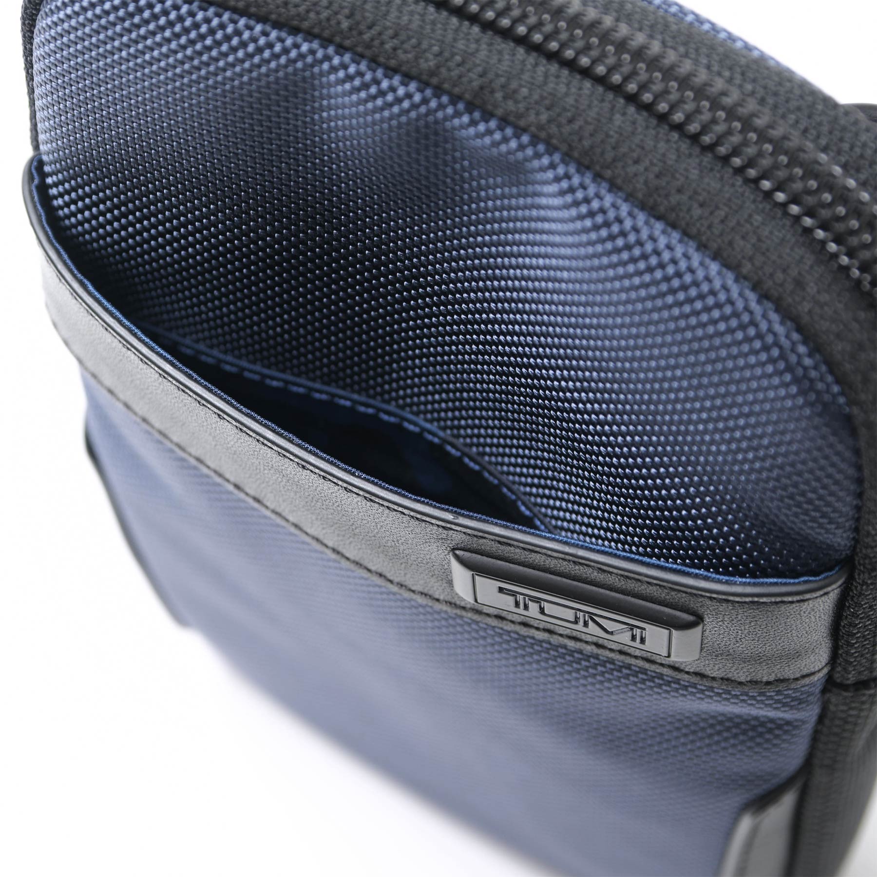 SOPH. | TUMI NECK POUCH(FREE NAVY):